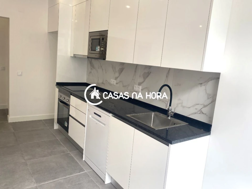 Apartamento T3 para Arrendamento em Almada, Cova da Piedade, Pragal e Cacilhas Foto 5