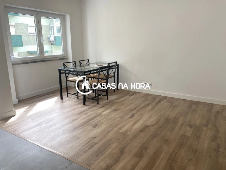 Apartamento T3 para Arrendamento em Almada, Cova da Piedade, Pragal e Cacilhas Foto 6