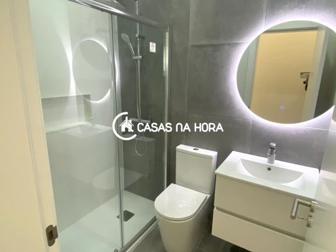 Apartamento T3 para Arrendamento em Almada, Cova da Piedade, Pragal e Cacilhas Foto 16