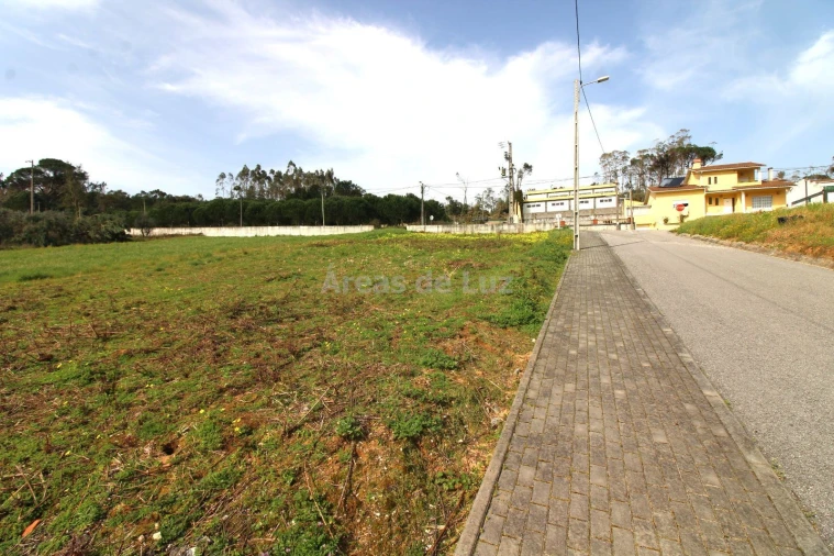 Terreno P/ Prédio para Venda em Parceiros e Azoia Foto 1
