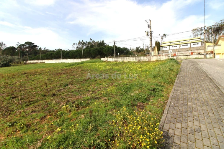 Terreno P/ Prédio para Venda em Parceiros e Azoia Foto 2