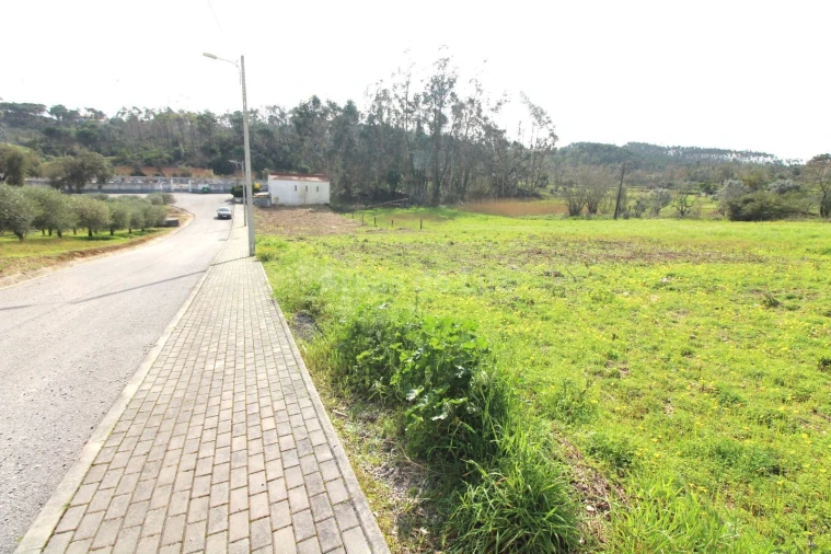 Terreno P/ Prédio para Venda em Parceiros e Azoia Foto 6