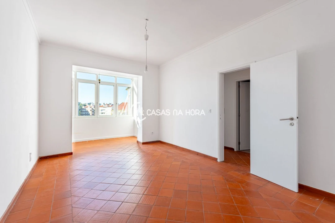 Apartamento T2 para Arrendamento em São Domingos de Benfica Foto 2