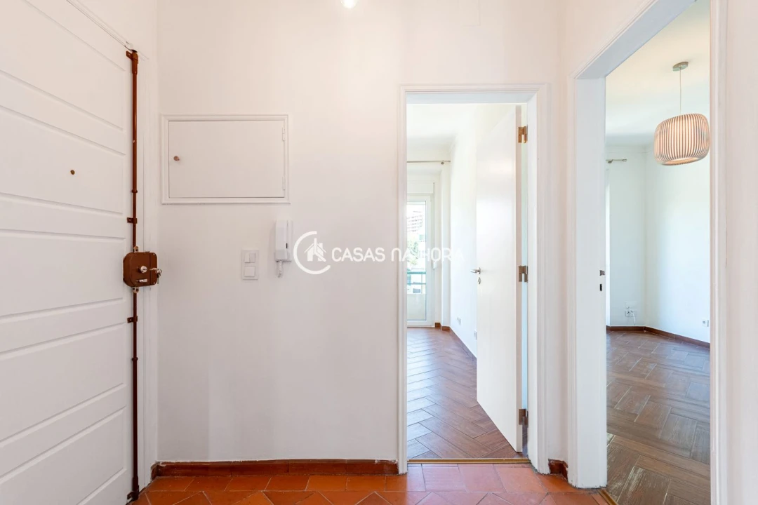 Apartamento T2 para Arrendamento em São Domingos de Benfica Foto 8