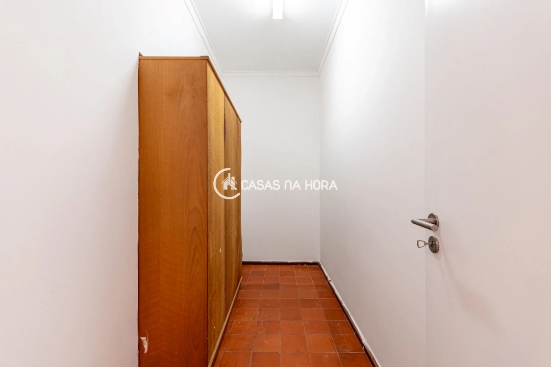 Apartamento T2 para Arrendamento em São Domingos de Benfica Foto 10