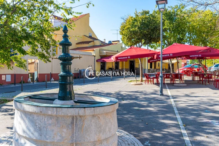 Apartamento T2 para Arrendamento em São Domingos de Benfica Foto 18