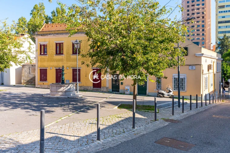 Apartamento T2 para Arrendamento em São Domingos de Benfica Foto 20