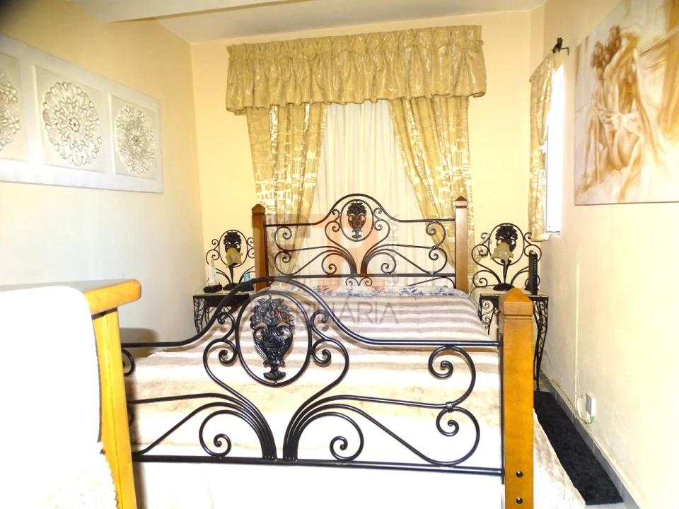 Moradia T4 para Venda em Fernao Ferro Foto 16