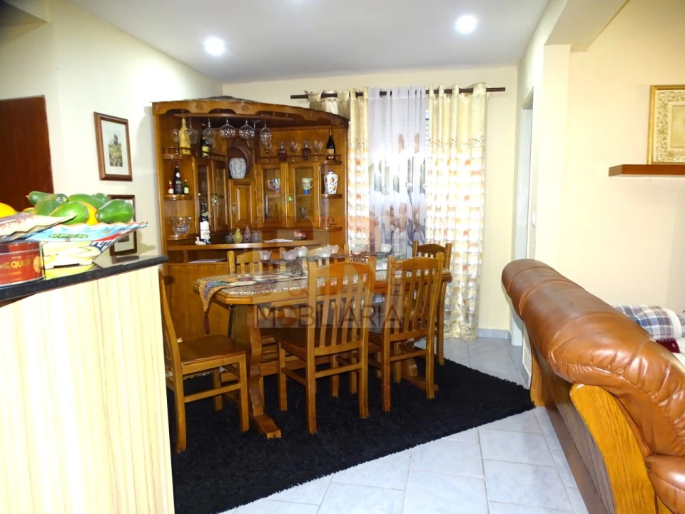 Moradia T4 para Venda em Fernao Ferro Foto 19