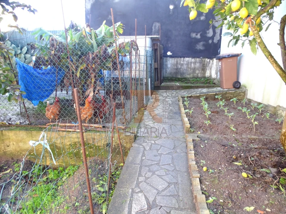 Moradia T4 para Venda em Fernao Ferro Foto 48