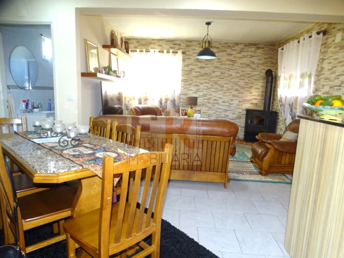 Moradia T4 para Venda em Fernao Ferro Foto 25