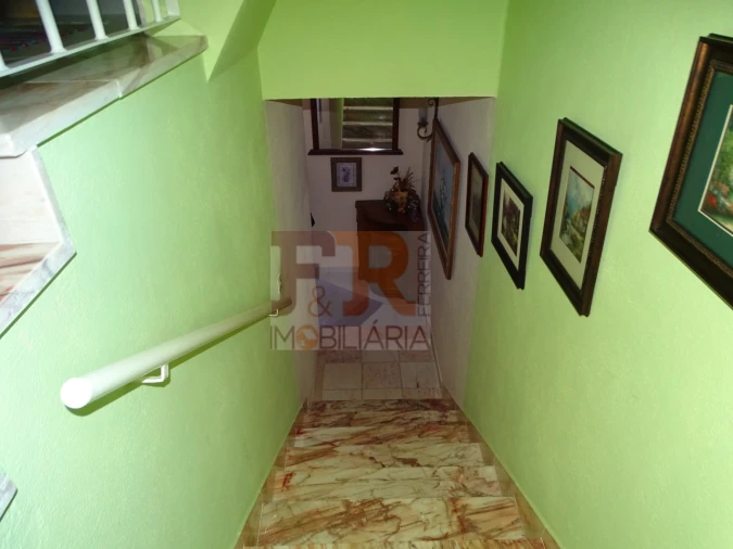 Moradia T4 para Venda em Fernao Ferro Foto 36