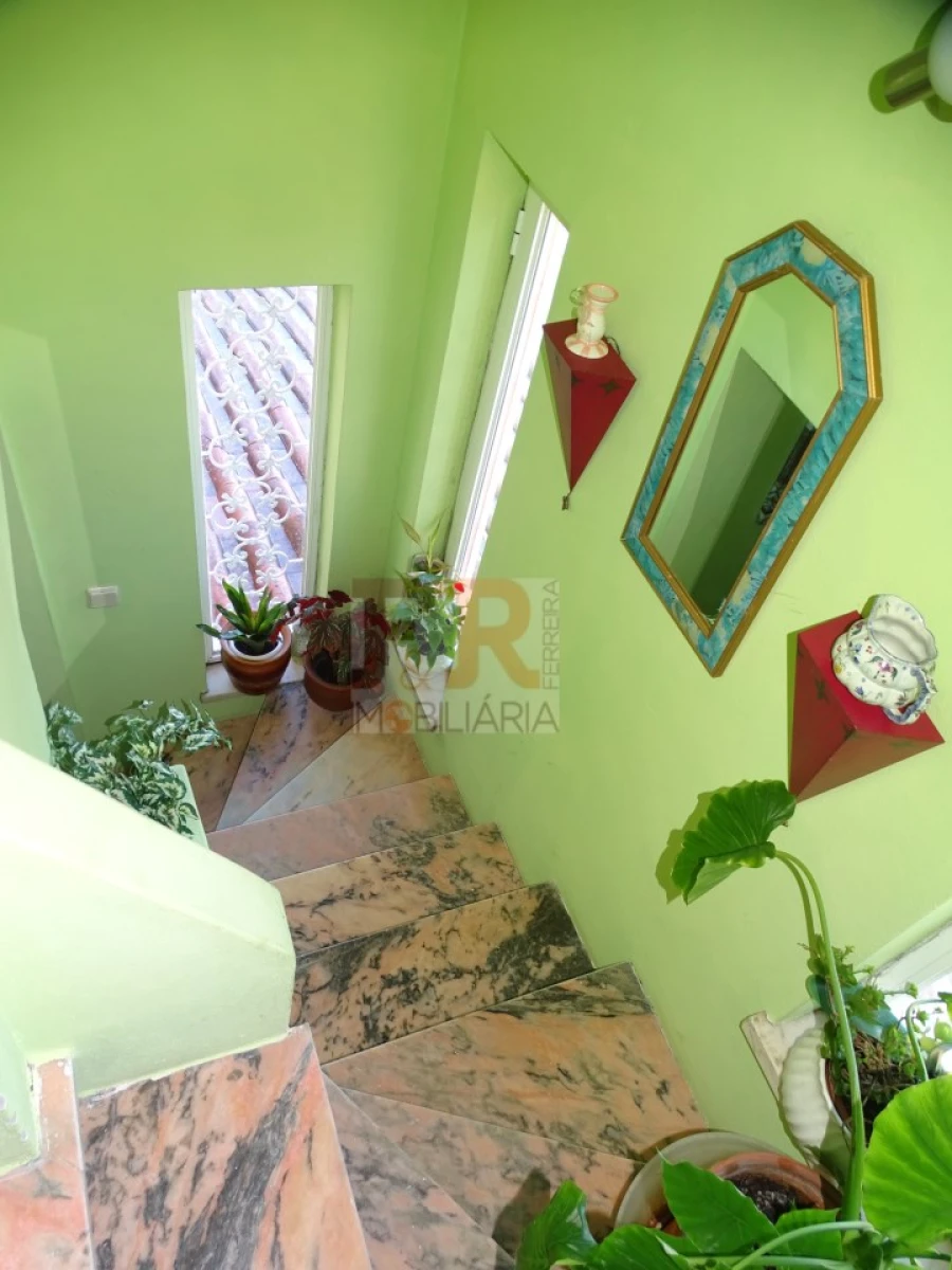 Moradia T4 para Venda em Fernao Ferro Foto 42