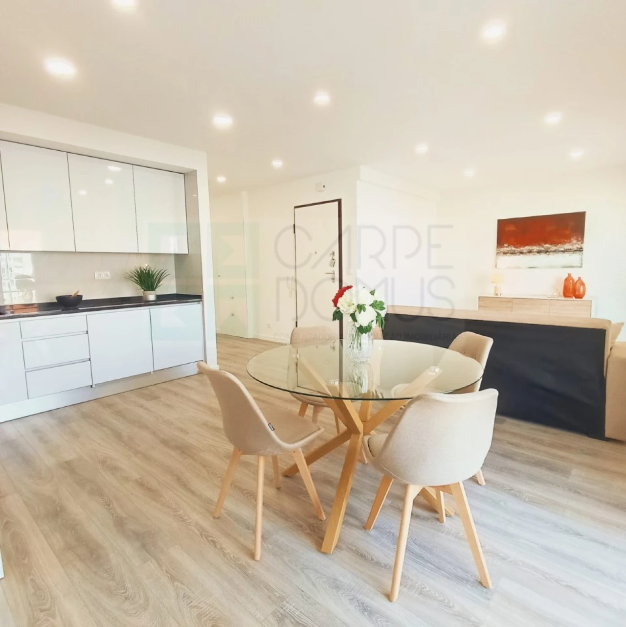 Apartamento T2 para Venda em Benfica Foto 1