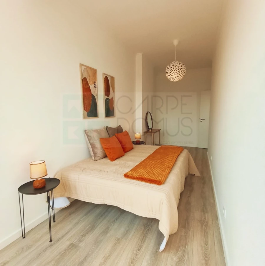 Apartamento T2 para Venda em Benfica Foto 13