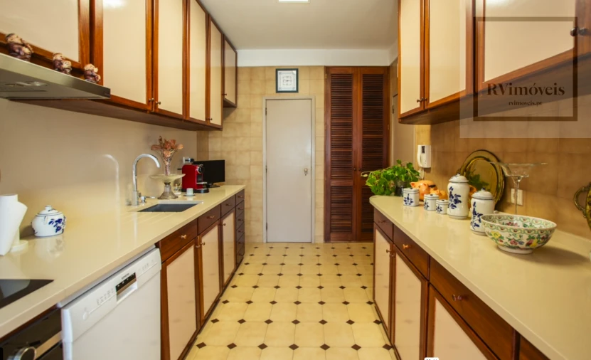 Apartamento T4 para Venda em Aldoar, Foz do Douro e Nevogilde Foto 25