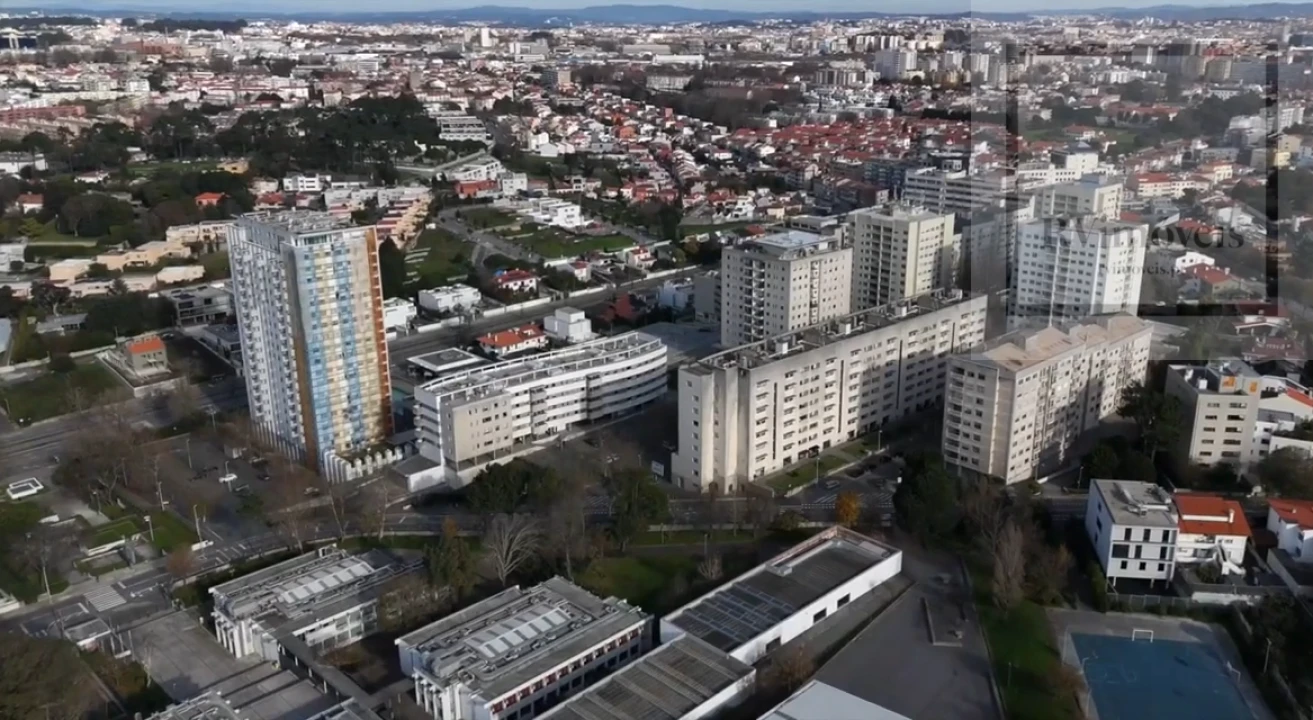 Apartamento T4 para Venda em Aldoar, Foz do Douro e Nevogilde Foto 2