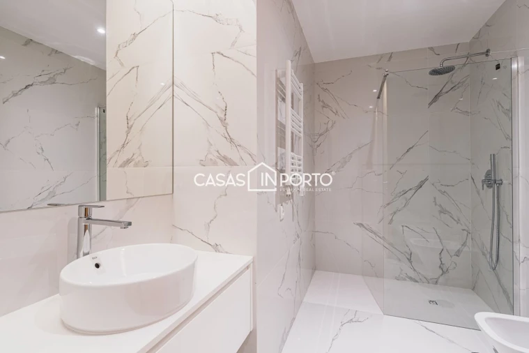 Apartamento T2 para Venda em Canidelo Foto 17