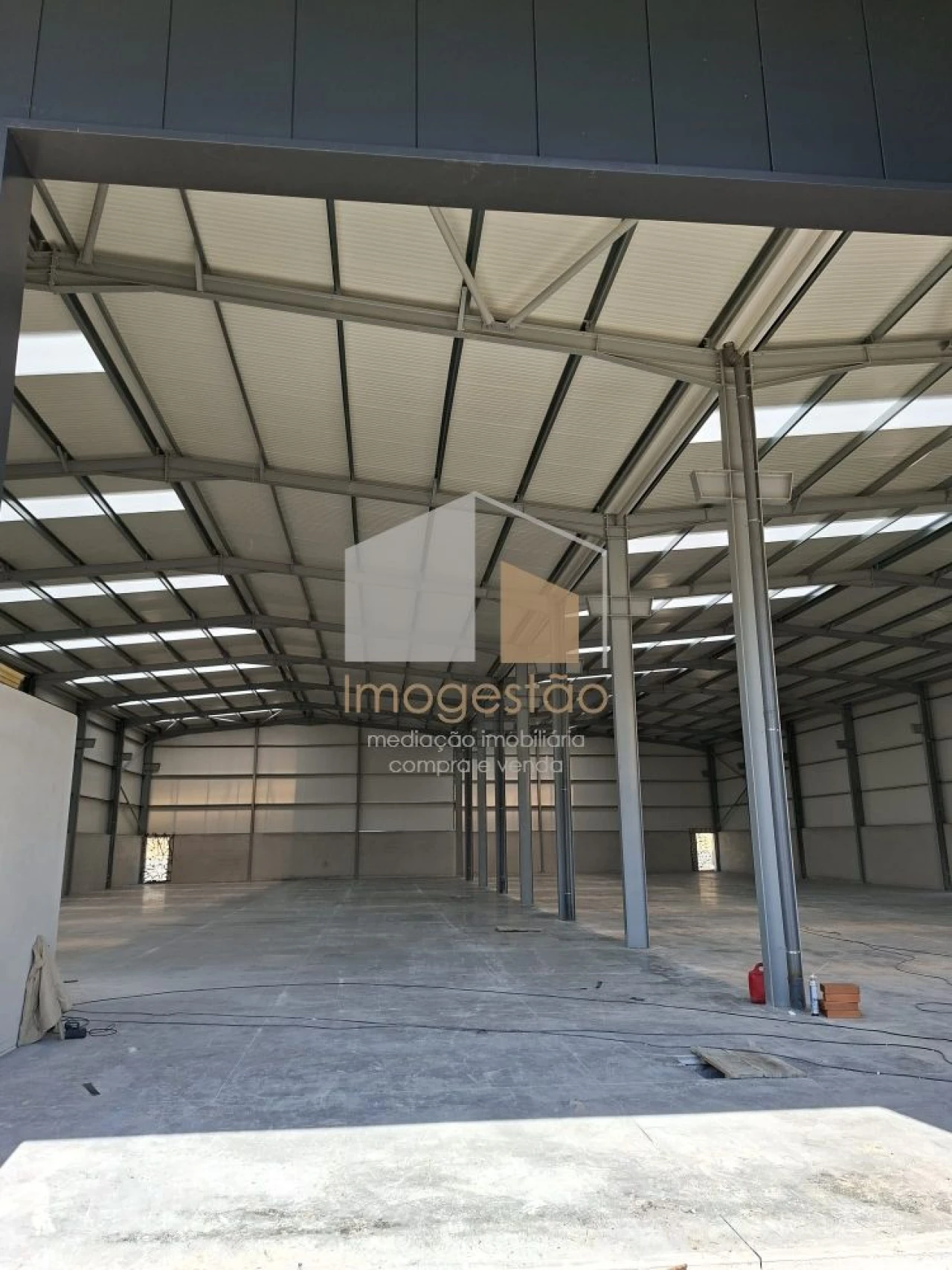 Loja para Venda em Sapardos Foto 7