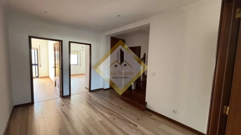 Apartamento T3 para Venda em Madalena