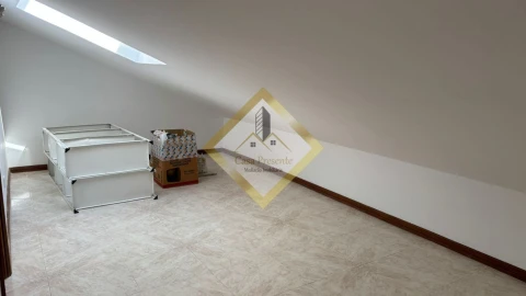 Apartamento T3 para Venda em Madalena