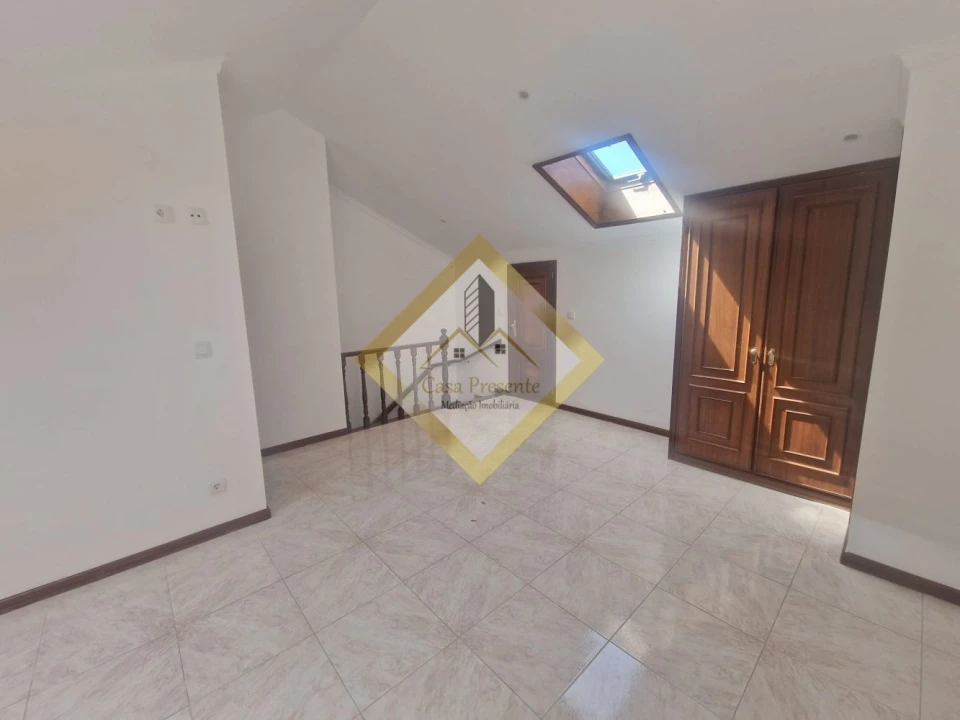 Apartamento T3 para Venda em Madalena Foto 34