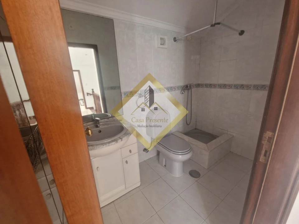 Apartamento T3 para Venda em Madalena Foto 31