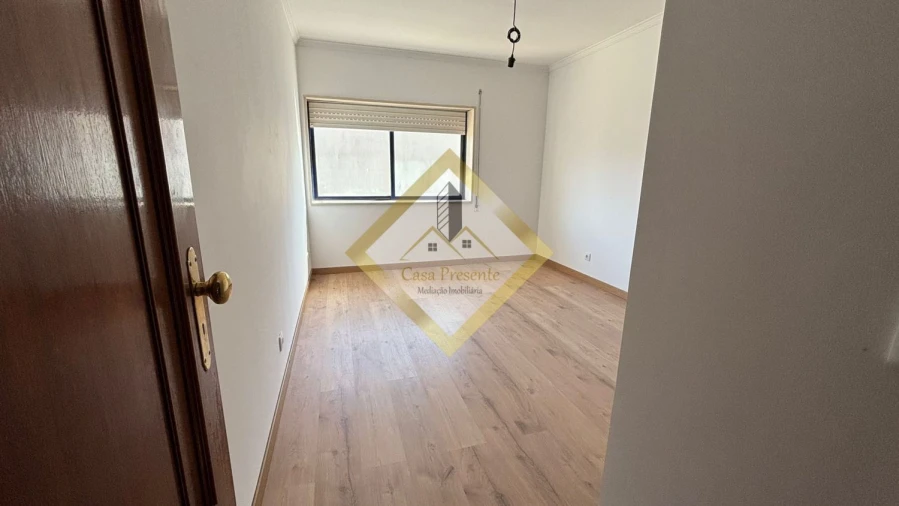 Apartamento T2 para Venda em Madalena Foto 10