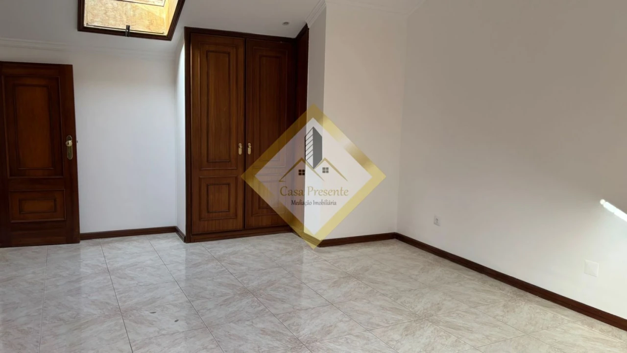 Apartamento T3 para Venda em Madalena Foto 26