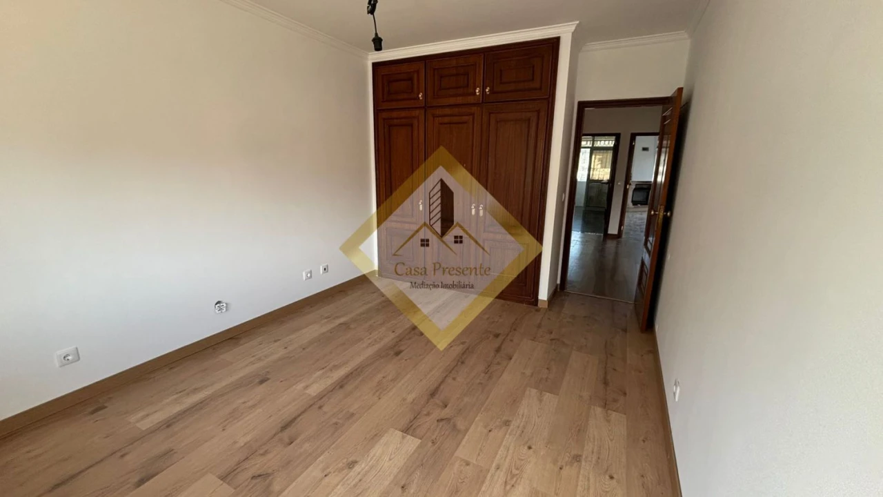 Apartamento T3 para Venda em Madalena Foto 14