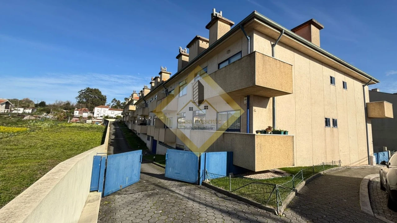 Apartamento T2 para Venda em Madalena Foto 1