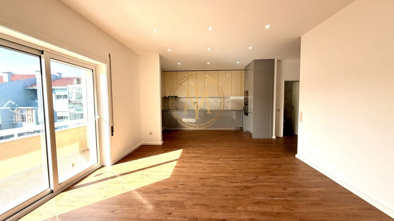 Apartamento T3 para Venda em Aguas Santas Foto 3