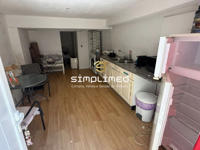 Garagem para Venda em Almada, Cova da Piedade, Pragal e Cacilhas Foto 5