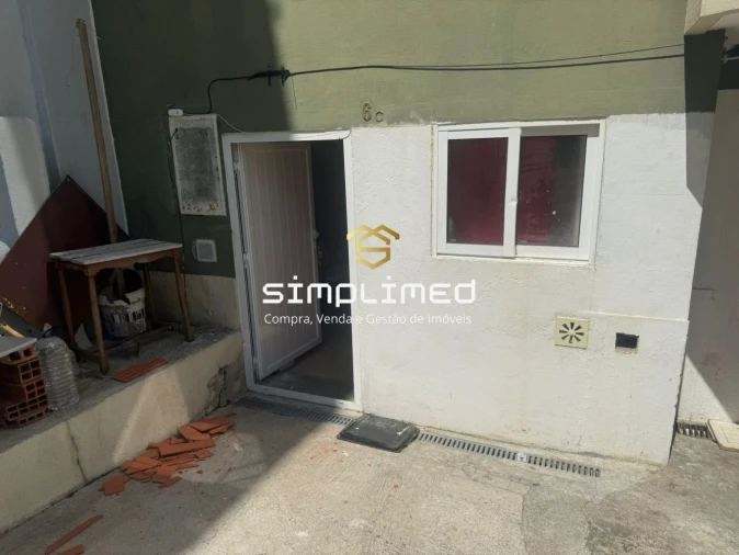 Garagem para Venda em Almada, Cova da Piedade, Pragal e Cacilhas Foto 12