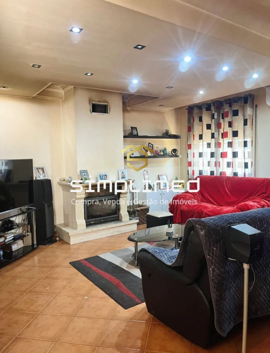 Apartamento T3 para Venda em Covilhã e Canhoso Foto 9