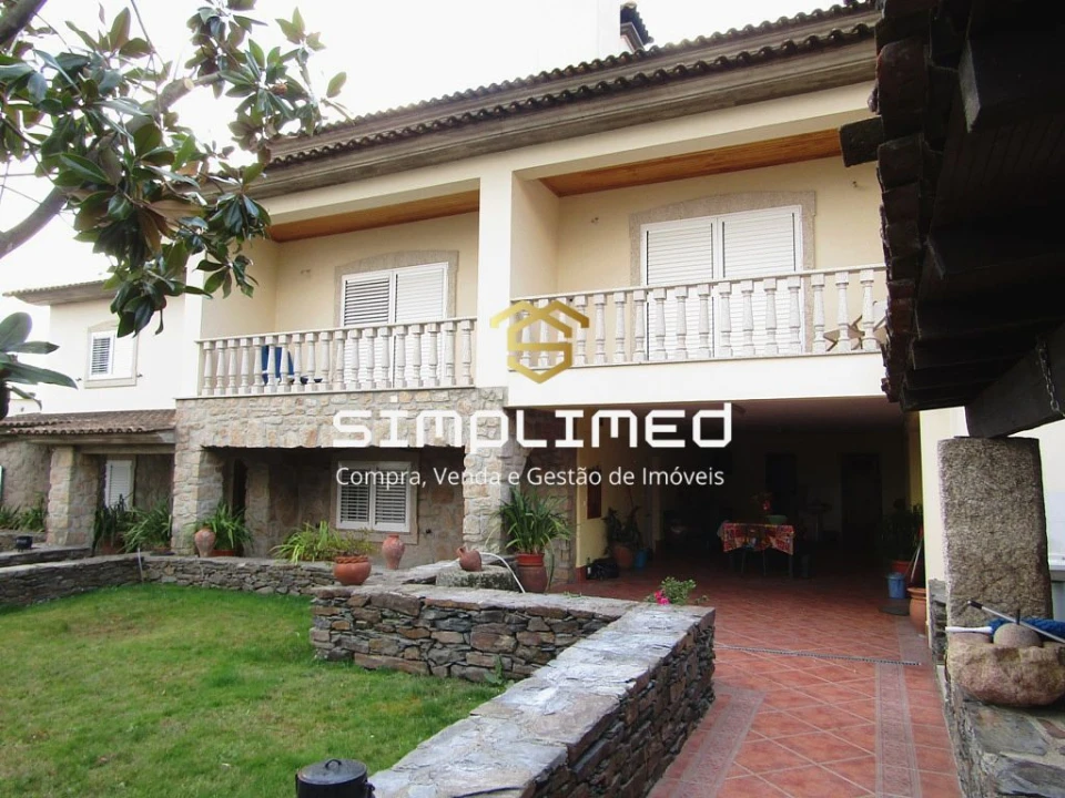 Moradia T4 para Venda em Teixoso e Sarzedo Foto 4