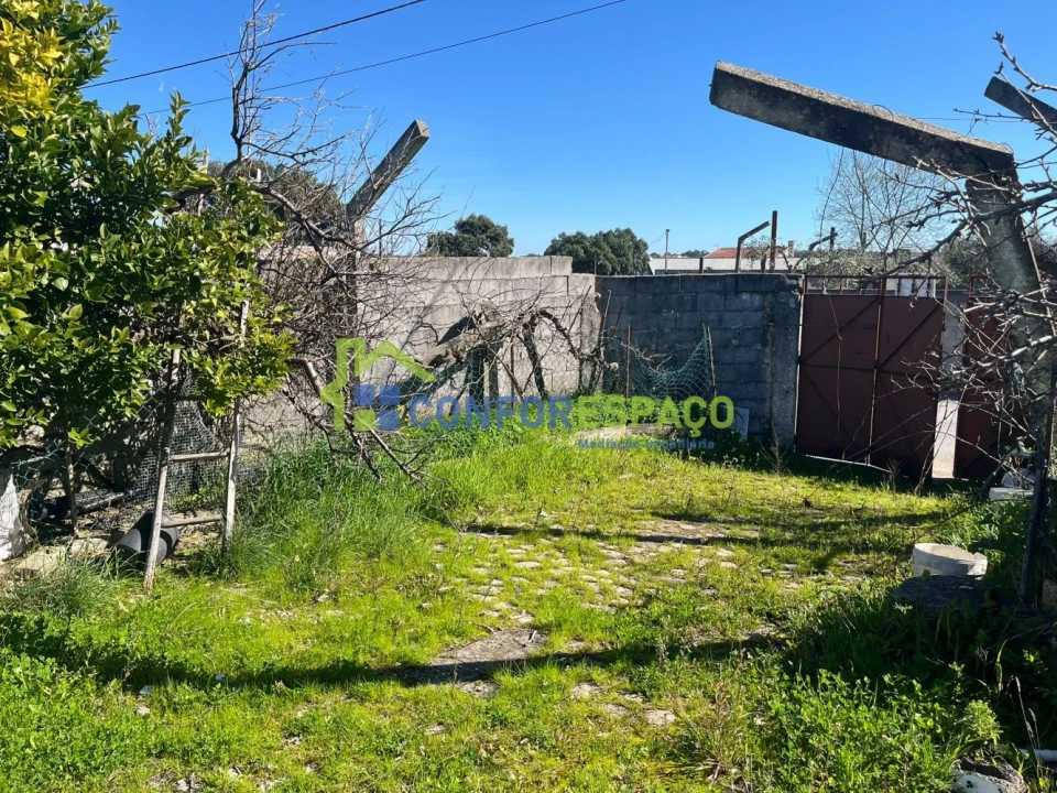 Terreno para Venda em Escalos de Cima e Lousa Foto 12