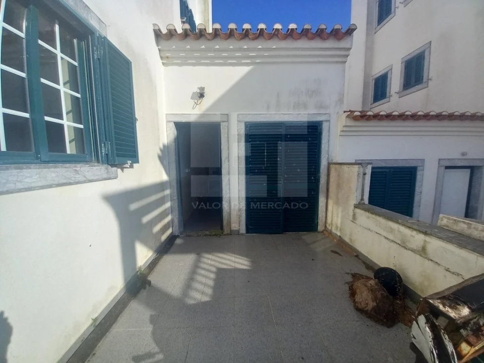 Moradia T4 para Venda em Santo Isidoro Foto 17