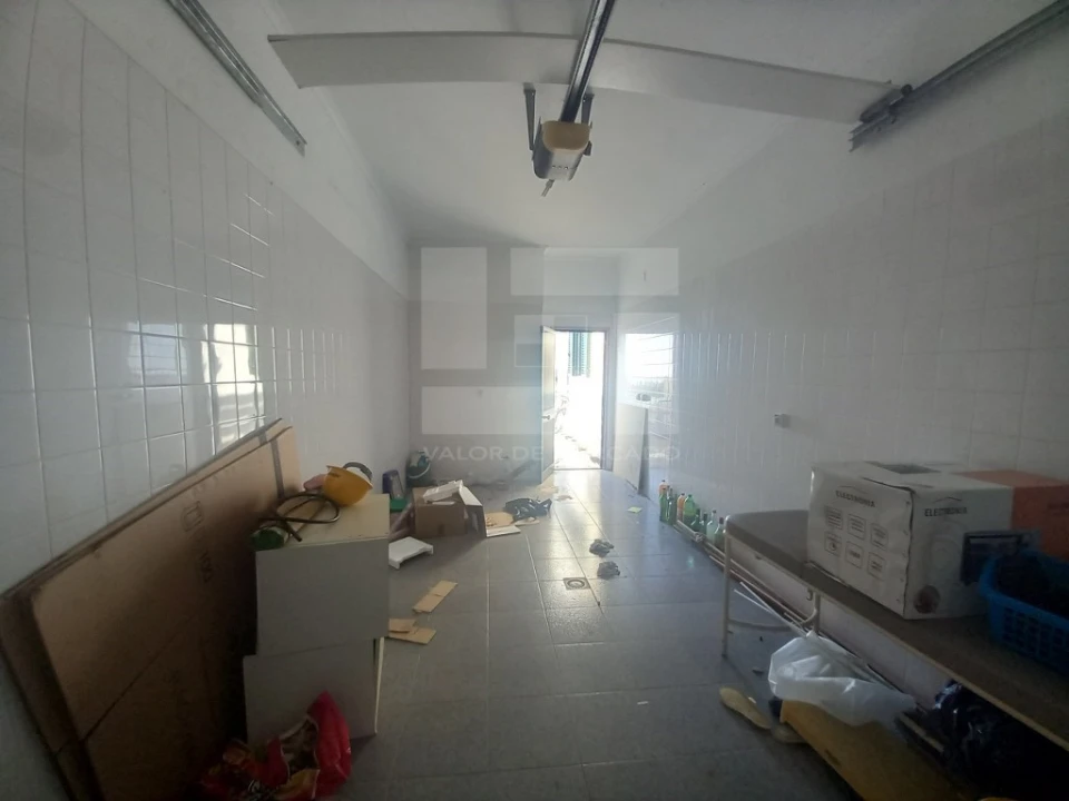 Moradia T4 para Venda em Santo Isidoro Foto 52