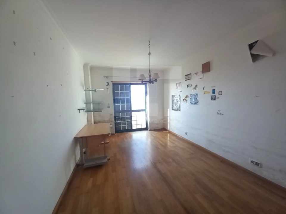 Moradia T4 para Venda em Santo Isidoro Foto 29