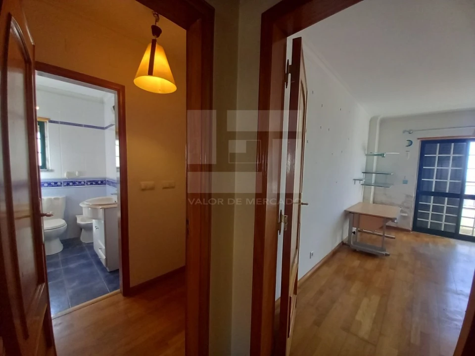 Moradia T4 para Venda em Santo Isidoro Foto 33