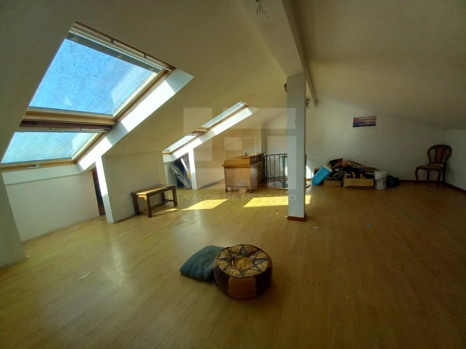 Moradia T4 para Venda em Santo Isidoro Foto 45