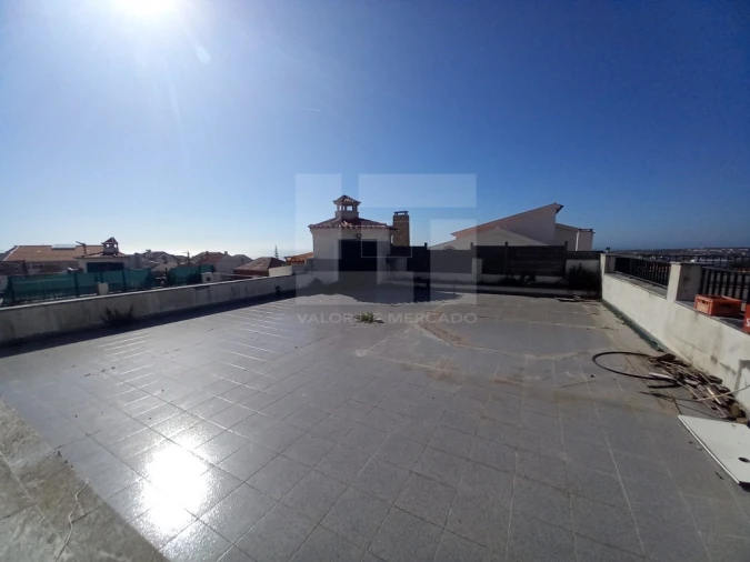 Moradia T4 para Venda em Santo Isidoro Foto 13