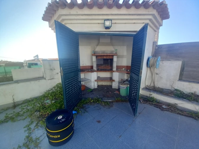 Moradia T4 para Venda em Santo Isidoro Foto 14