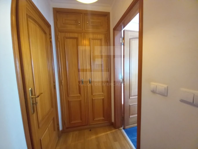 Moradia T4 para Venda em Santo Isidoro Foto 38