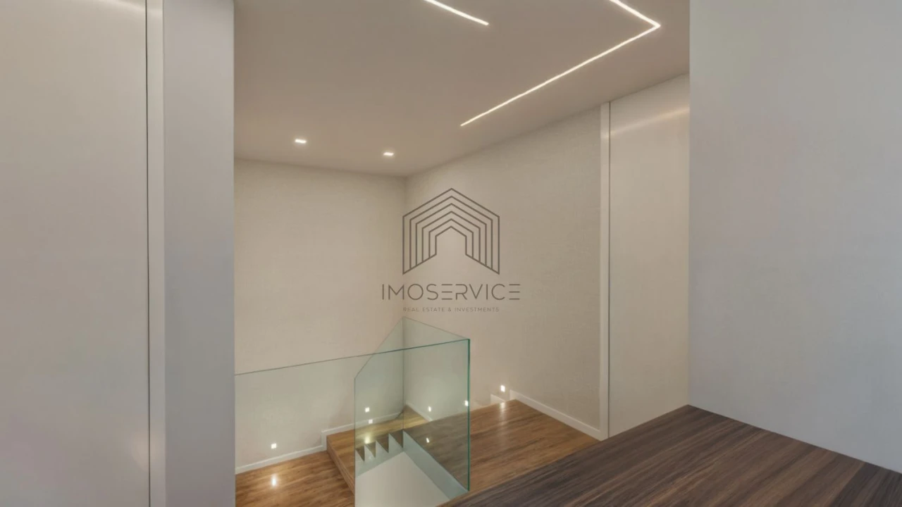 Moradia T3 para Venda em São Felix da Marinha Foto 20