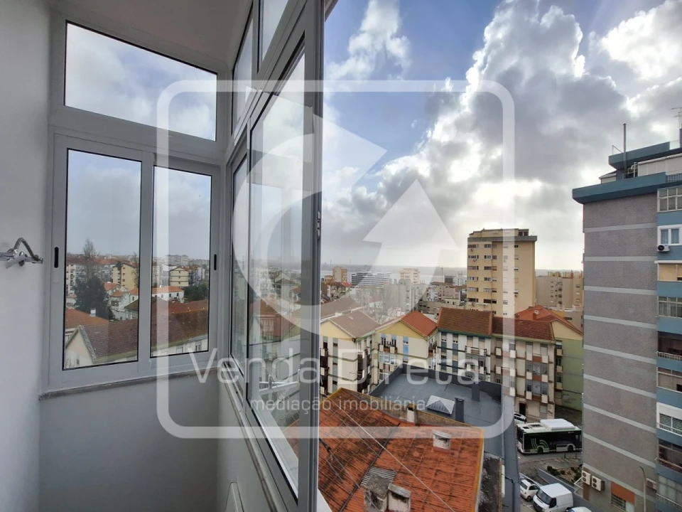 Apartamento T3 para Venda em Alto do Seixalinho, Santo André e Verderena Foto 28