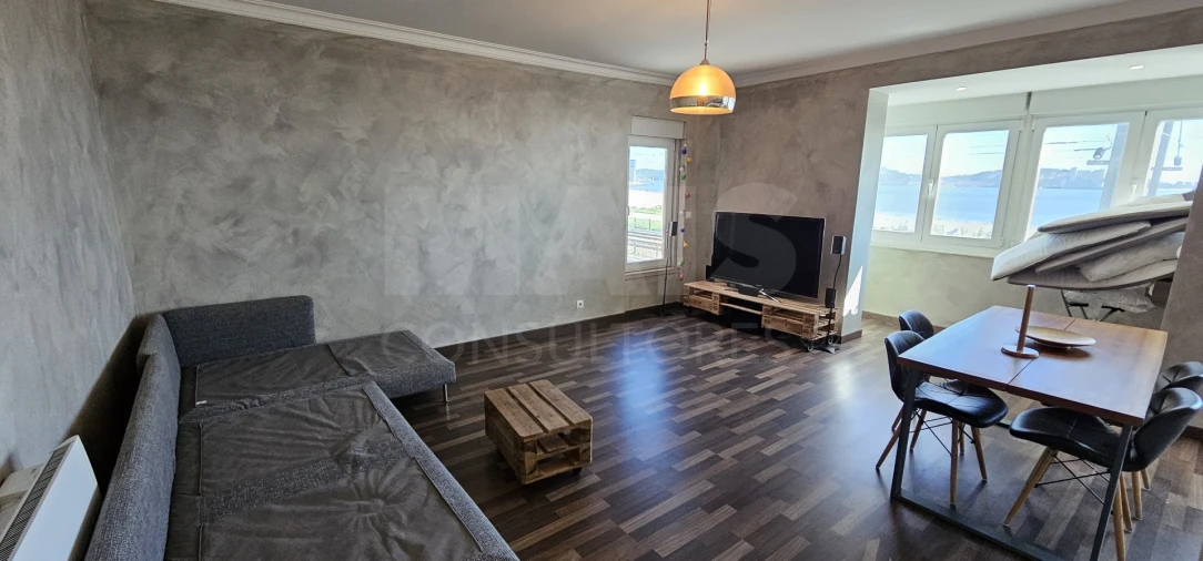 Apartamento T3 para Arrendamento em Algés, Linda-A-Velha e Cruz Quebrada-Dafundo Foto 2