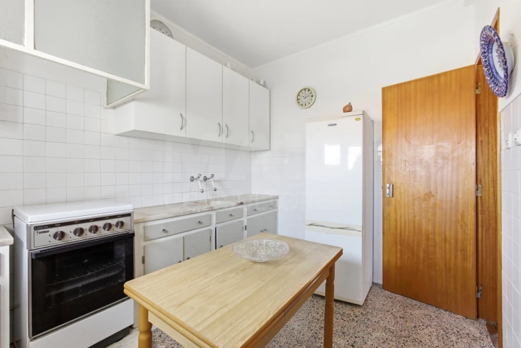 Apartamento T2 para Venda em Peniche Foto 7