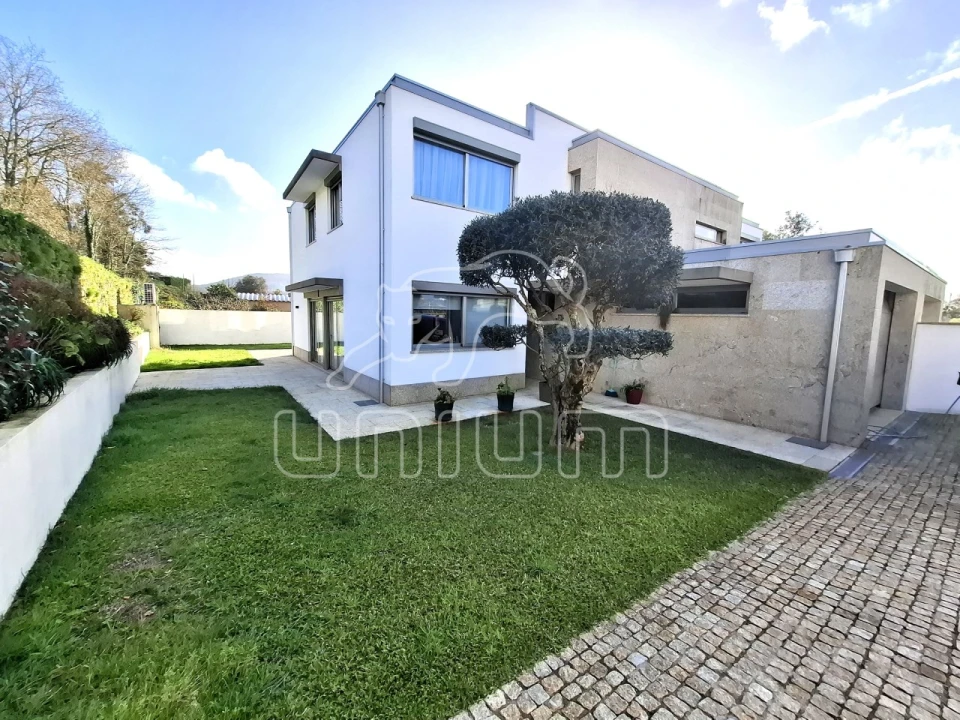 Moradia T3 para Venda em Seixas Foto 2